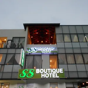 S8 Boutique Near Klia 1 & Klia 2 Отель